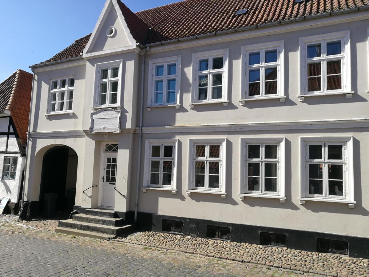 Bed and Breakfast Kjobing Manor Ærøskøbing Exterior foto