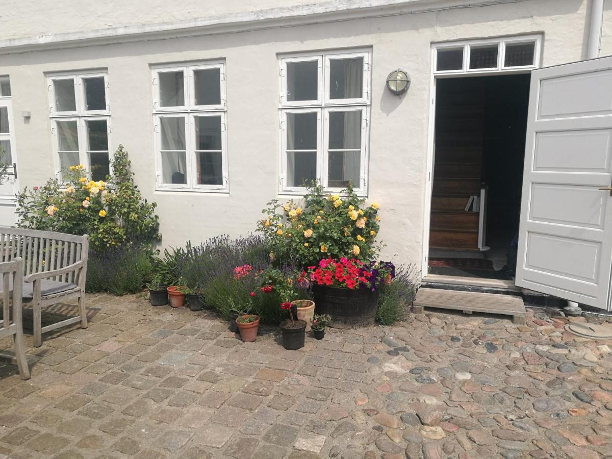 Bed and Breakfast Kjobing Manor Ærøskøbing Exterior foto
